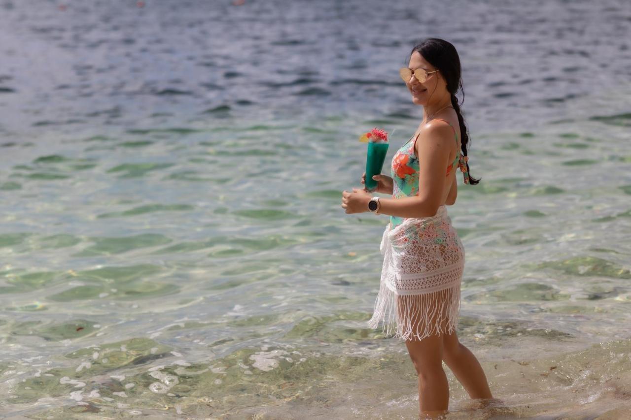 Cocoliso Island