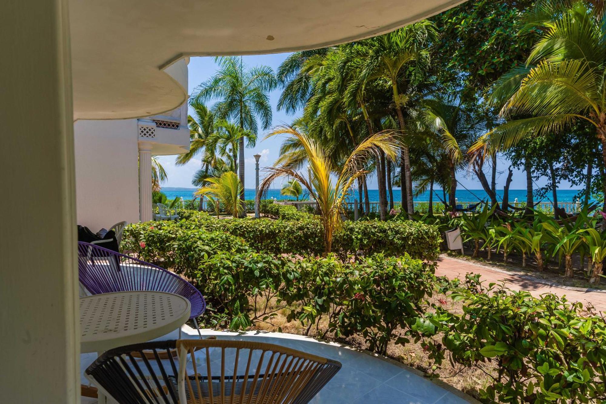 Cocoliso Island Hotel